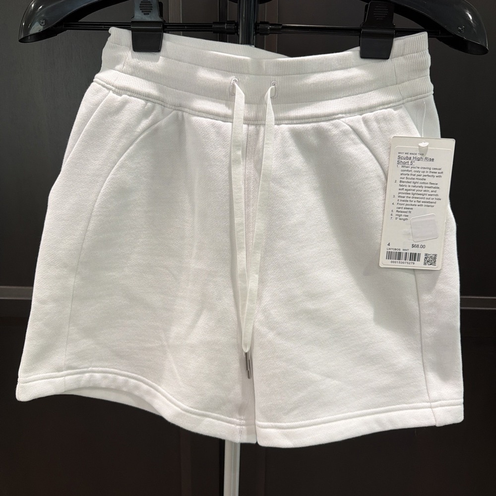 Lululemon Scuba High-Rise Short 5" White Cotton Fleece LW7CBOS Womens Size 4 NWT